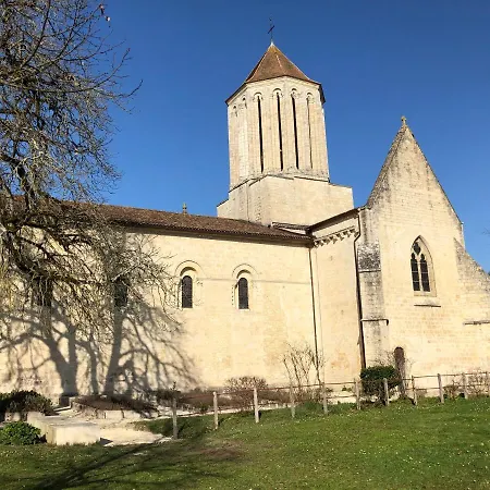 Charmante Maisonnette 2 Personnes Avec Wifi Surgeres Exterior photo