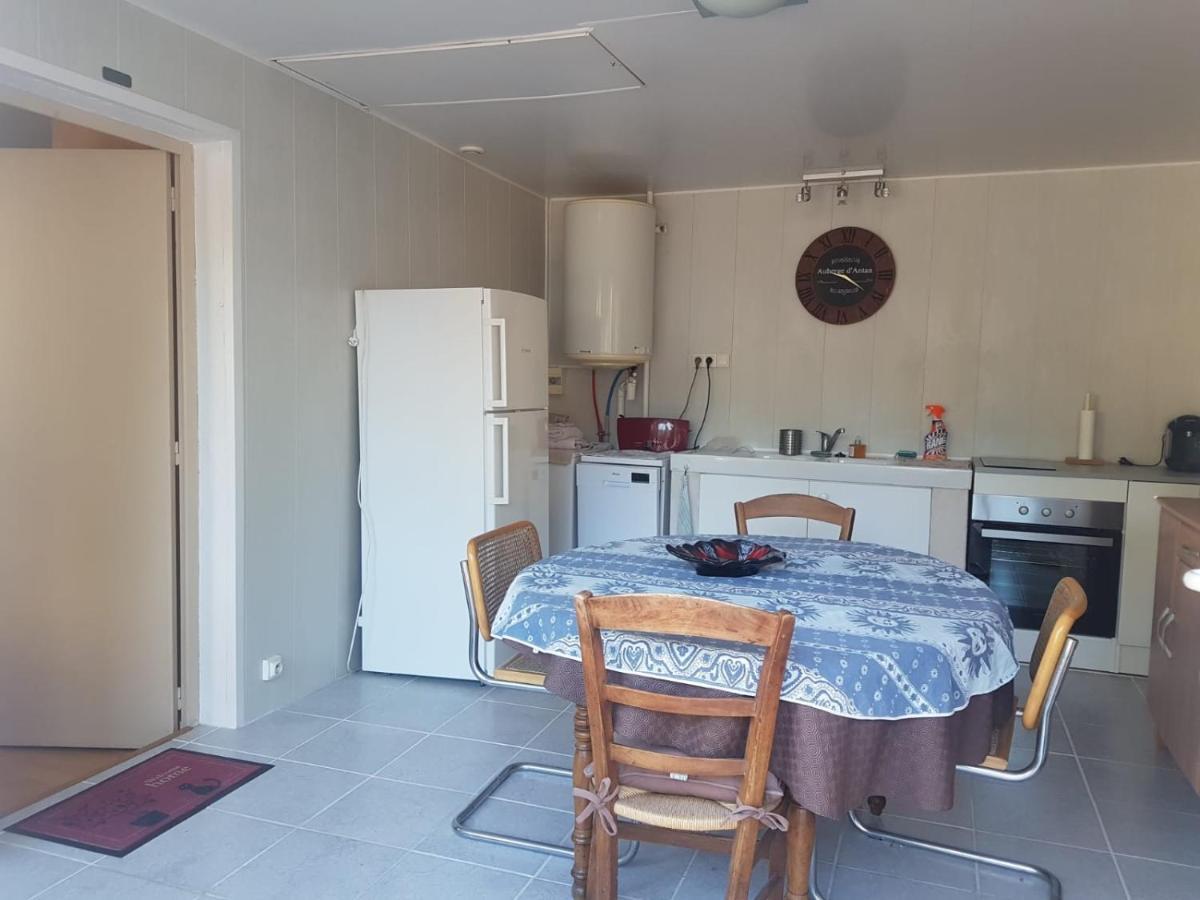 Holiday home Charmante Maisonnette 2 Personnes Avec Wifi Surgeres